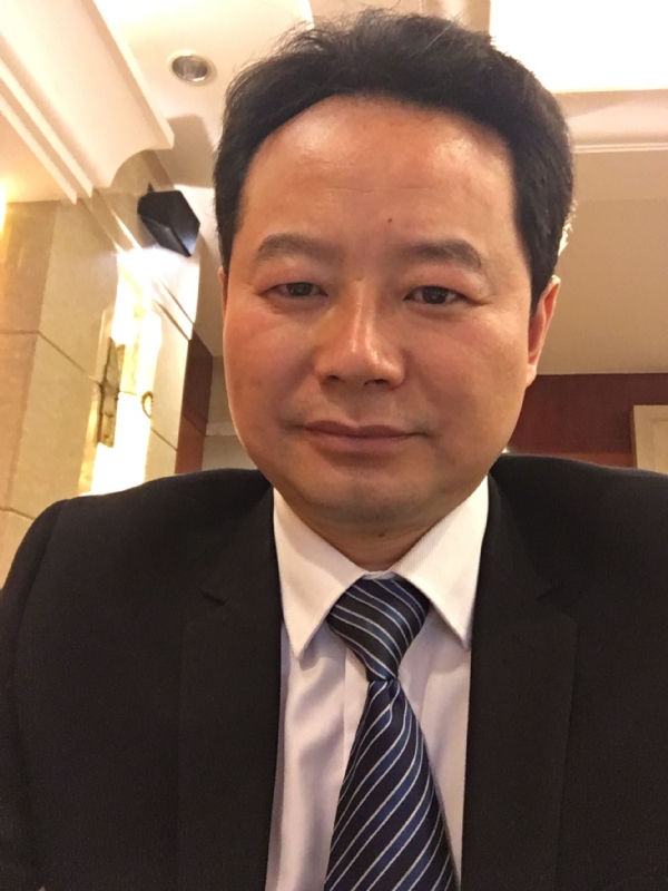 岁月的第一张照片--上海交友中心