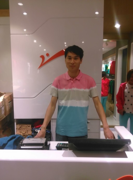 寻芳踪的第一张照片--上海交友中心