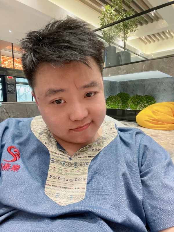 小恶魔的第二张照片--上海交友中心