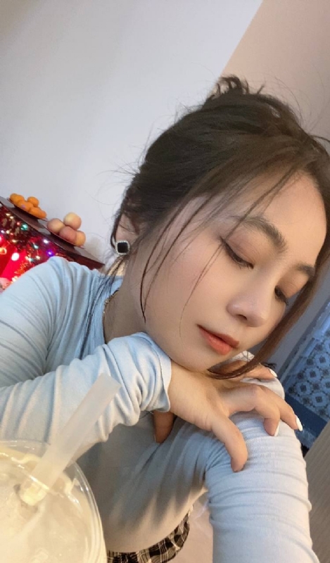 艳秋的第一张照片--上海交友中心