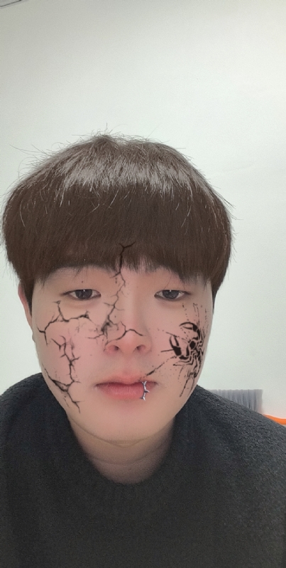 小华的第一张照片--上海交友中心